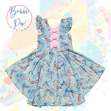 Load image into Gallery viewer, ROUND 56 - Underwater Blossoms