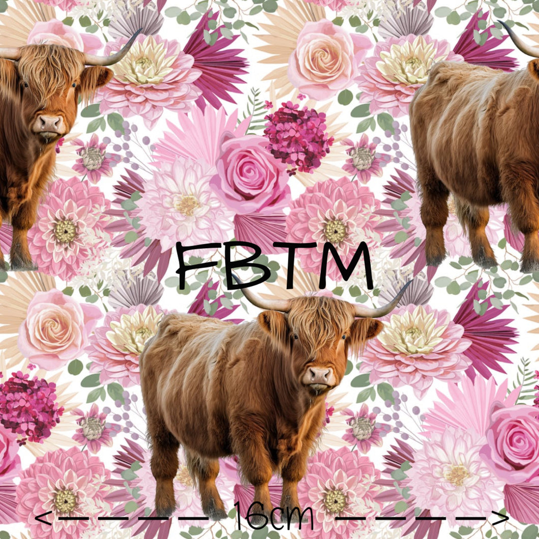 ROUND 60 - Highlands on Pink Florals