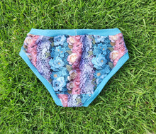 Load image into Gallery viewer, ROUND 44 - Laced Beauties