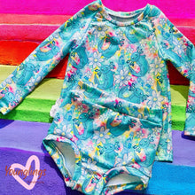 Load image into Gallery viewer, ROUND 55 - Axolotl Tie Dye