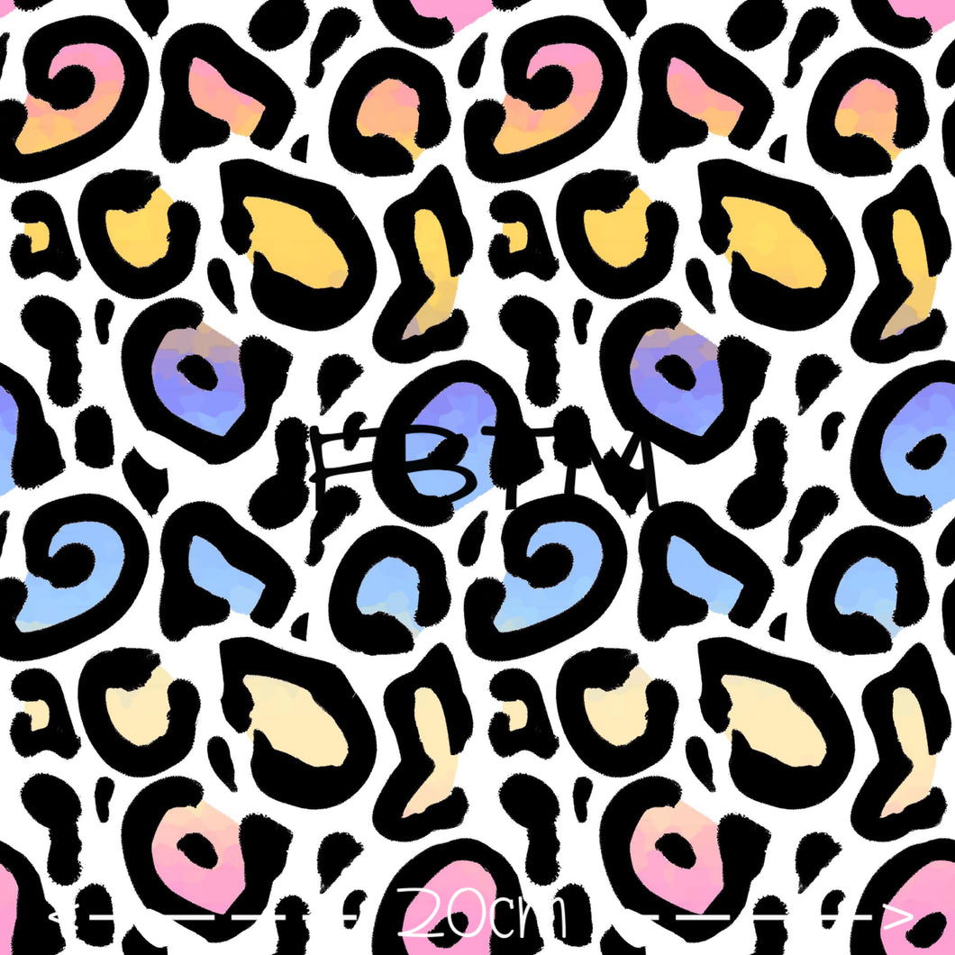 ROUND 64 - Rainbow Safari Print