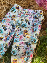 Load image into Gallery viewer, ROUND 38 - Queen Bee