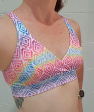 Load image into Gallery viewer, ROUND 32 - Rainbow Diamonds