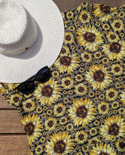 Load image into Gallery viewer, ROUND 31 - Sunflowers