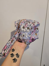 Load image into Gallery viewer, ROUND 33 - Fabulous Florals