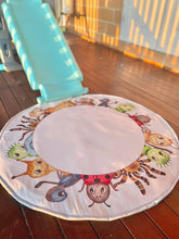 Load image into Gallery viewer, THEME ROUND 14 - Insects Wreath Panel